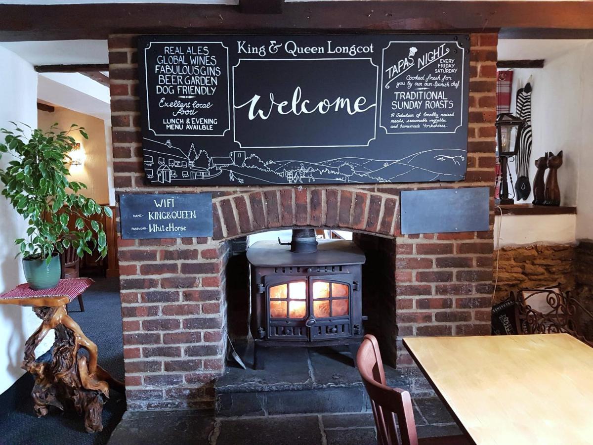 The King & Queen Longcot Exterior photo