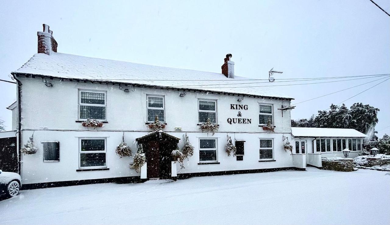 The King & Queen Longcot Exterior photo